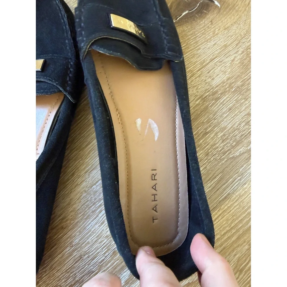 Tahari Marilu Loafers Womens 8.5 Black Suede Leather Slip On Flats Gold Logo
